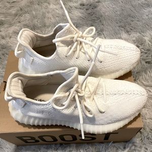 Yeezy Boost 350 V2